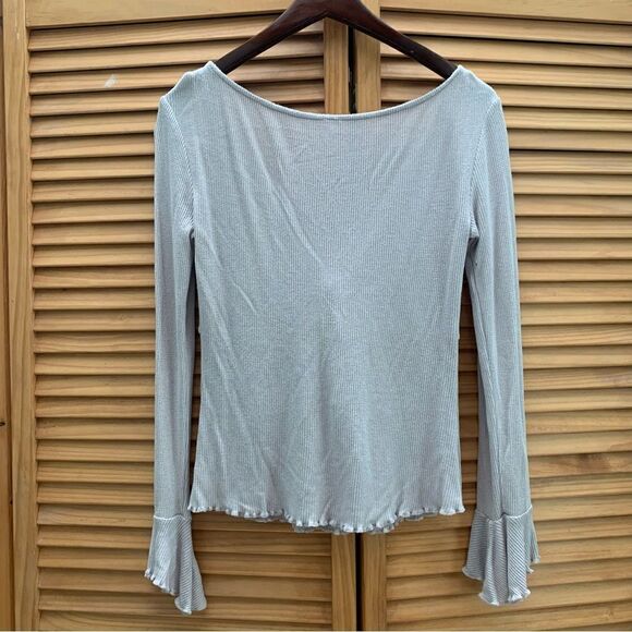 Free People V Neck Long Sleeve Size Medium - Picture 5 of 5